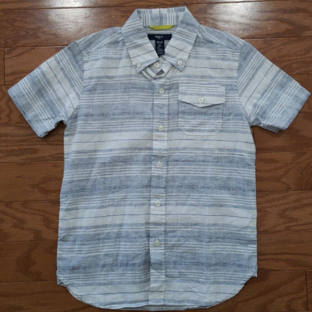 NWOT Boy Gap Shirt